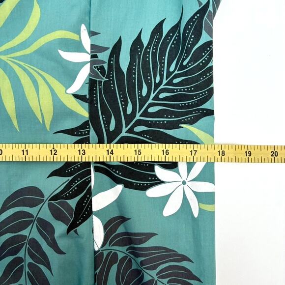 Vintage MD Fashion Green and White Ruffled Long Hawaiian Dress - Size L - Picture 8 of 10